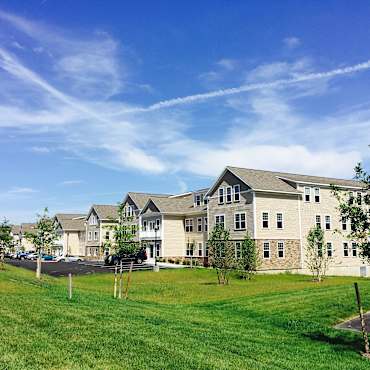 Iroquois Village Apartments - Niskayuna, NY 12309