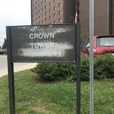 Crown Tower Apartments Omaha Ne 68104