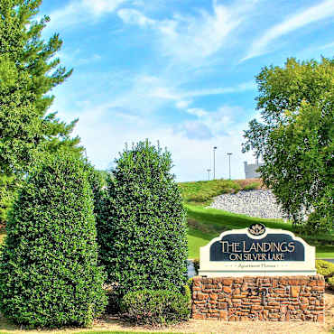 The Landings On Silver Lake Apartments Church Hill Tn 37642