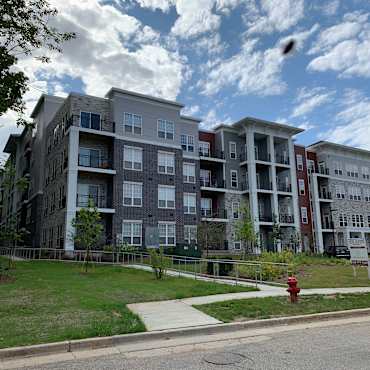 Brookfield Reserve Apartments Brookfield Wi 53005