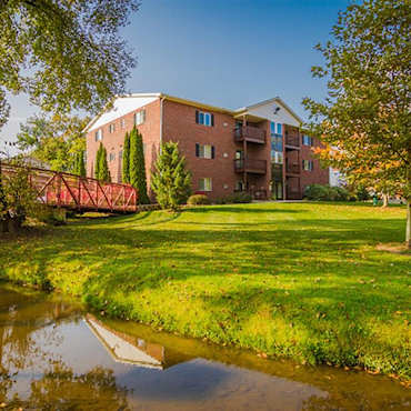 Creek Club Apartments - Williamston, MI 48895