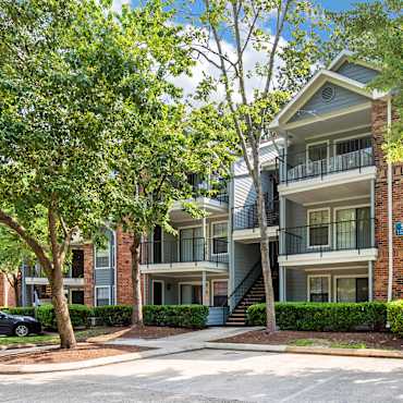 Chesapeake Bay Apartments - Newport News, VA 23606