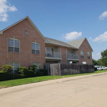Oak Creek Apartments Ennis Tx 75120