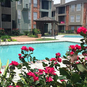 The Venetian on Ella Apartments - Houston, TX 77090