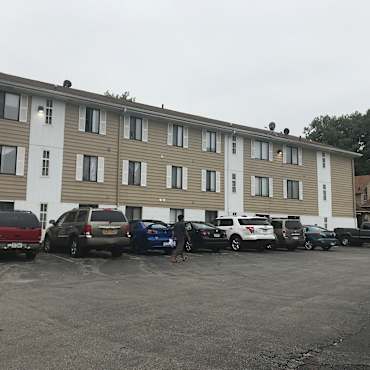 Douglas Terrace Apartments - Des Moines, IA 50310