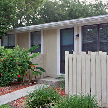 Crystal Court Lakeland Apartments Lakeland FL 33801