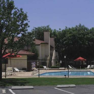 Quailwood Apartments Bakersfield Ca 93309