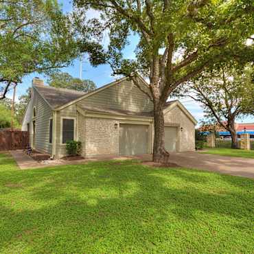 Ranchstone Garden Home Apartments Austin Tx 78759