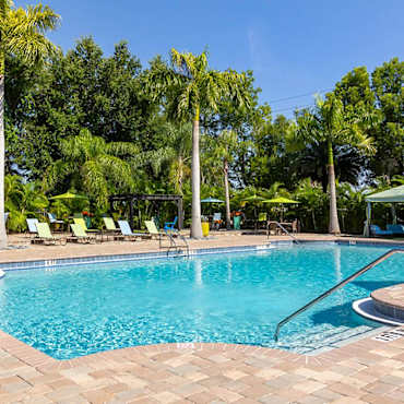 Meadow Lakes Apartments Naples Fl 34104