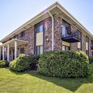Village Garden Apartments Hales Corners Wi 53130