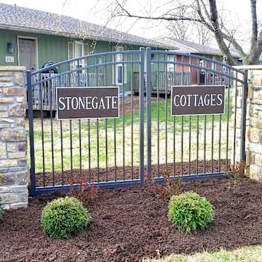 Stonegate Cottages Apartments Columbia Mo 65203