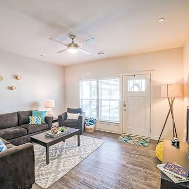 Arlington Cottages Townhomes Student Apts Per Bed Leases