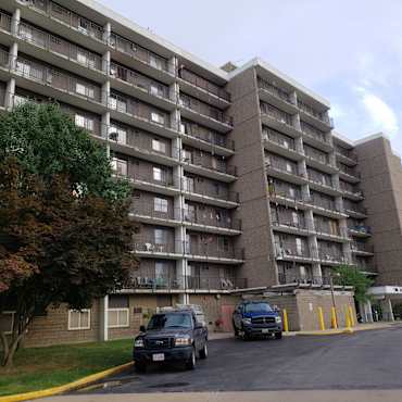 Elms Apartments - Warren, OH 44483