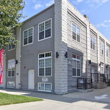 Columbus Lofts Apartments - Cleveland, OH 44113