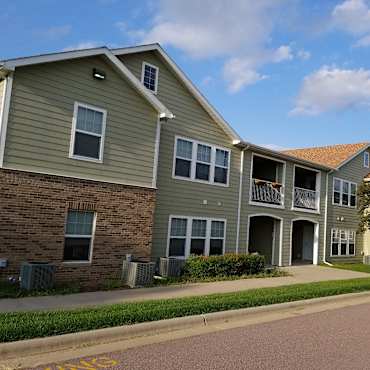 Redwood Court I & II Apartments - Brandon, SD 57005