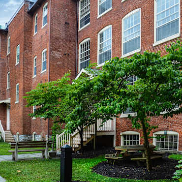Peach Alley Court Apartments - Elizabethtown, PA 17022