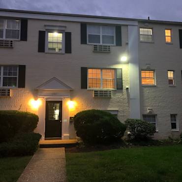 2303 Farrington Ave Apartments - Alexandria, VA 22303