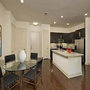 800 E 15th St Apartments - Plano, TX 75074