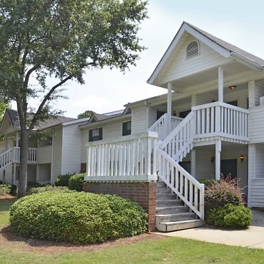 stoneledge apartments plantation greenville