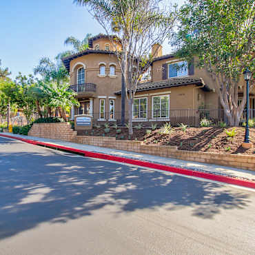 Evening Creek Condominiums Apartments - San Diego, CA 92128