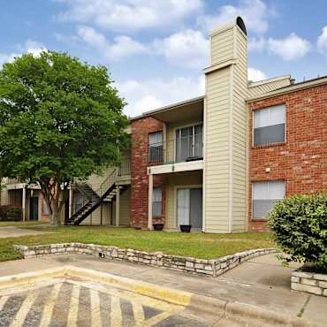 Centennial Place Apartments Austin Tx 78745