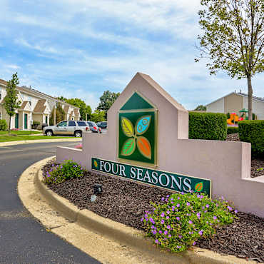 Four Seasons Apartments Adrian Mi 49221