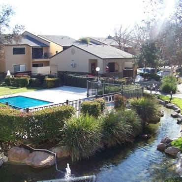 Meadow Lakes Apartments - Modesto, CA 95355