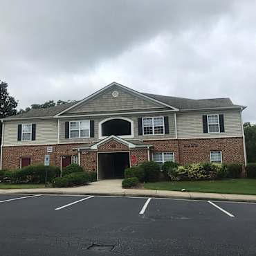 elon crest apartments