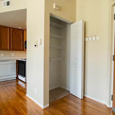 Van Rooy Properties Downtown Portfolio Apartments Indianapolis In 46202