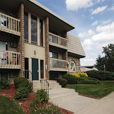 Cedar Point Apartments - Crown Point, IN 46307