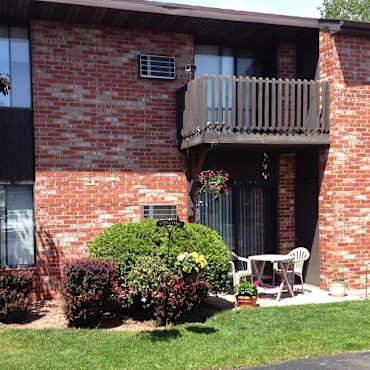 Springdale Apartments - Appleton, WI 54915