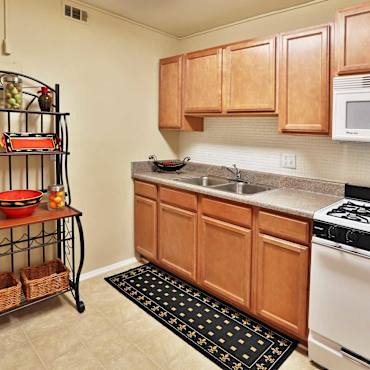 61  Amber ridge apartments greensboro north carolina for Small Space