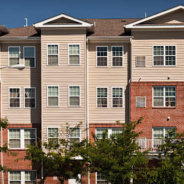 Apartments Under 1100 In New York Ny Apartmentguide Com
