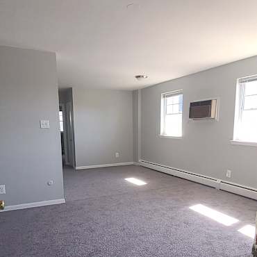Crescent Hills Apartments - Pennsburg, PA 18073