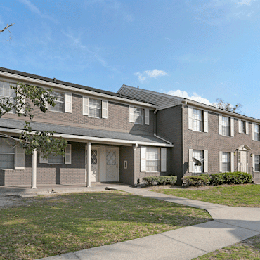 Colonial Forest Apartments - Jacksonville, FL 32244