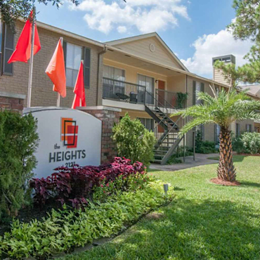 Heights at 2121 Apartments - Houston, TX 77008