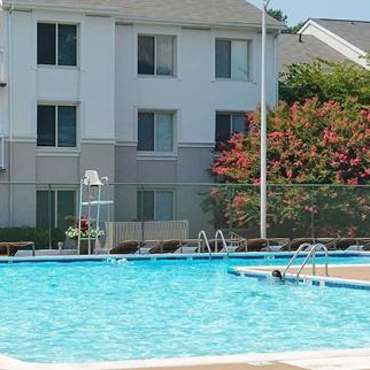 Eaves Tysons Corner Apartments Vienna Va 22182