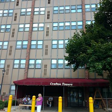 Crafton Tower Apartments - Pittsburgh, PA 15205