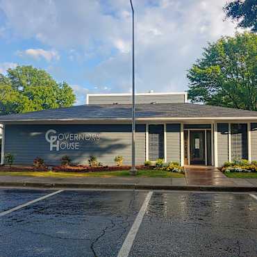 Governors House Apartments - Huntsville, AL 35805