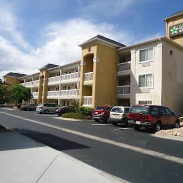 Furnished Studio Denver Cherry Creek Apartments