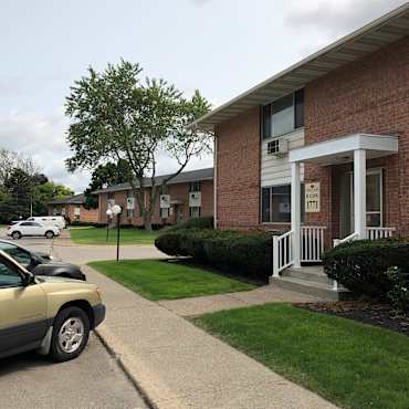 apartments rochester manor imperial