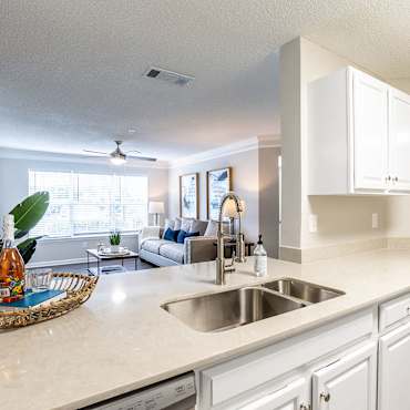 Crestmont At Thornblade Apartments Greenville Sc 29615