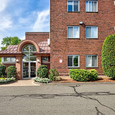Farmington Line Apartments New Britain Ct 06051