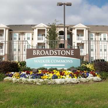 Broadstone Walker Commons Apartments League City Tx 77573