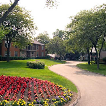 Hunters Ridge Apartments Amp Townhomes Farmington Hills