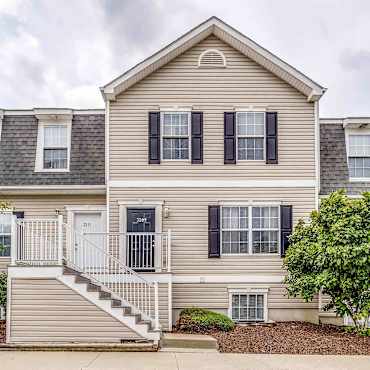 Canvas Townhomes Columbia Apartments