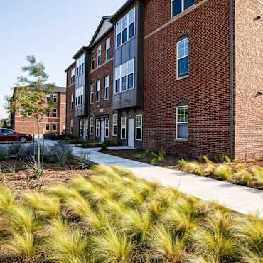 Village On Main Apartments Jenks Ok 74037
