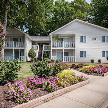 Four Seasons Apartments Yorktown Va 23693