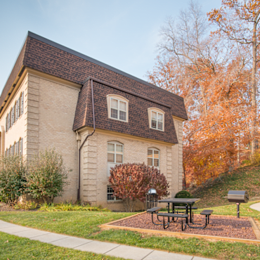 Versailles Apartments Towson Md 21204