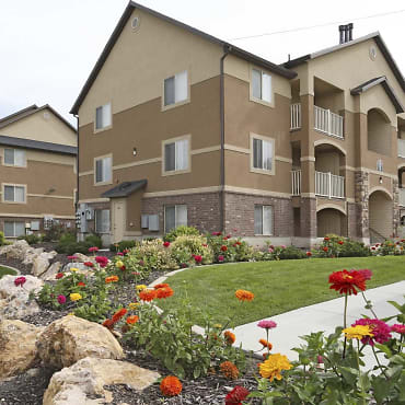 Ridgeview Apartments - North Salt Lake, UT 84054